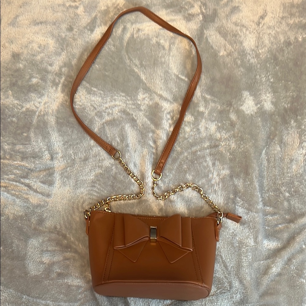 Classic Brown Crossbody Bag with Chain Strap